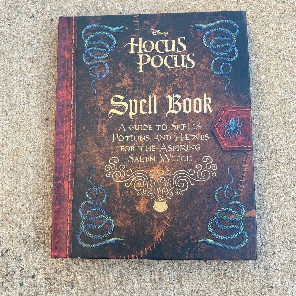 Disney Hocus Pocus Spell Book